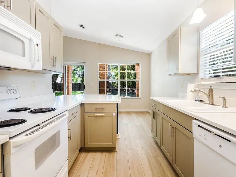 1414 Pearl S Buck Ct — Photo 30