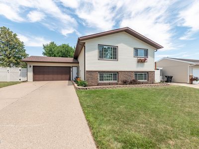 3230 E Avenue C, Bismarck, ND, 58501