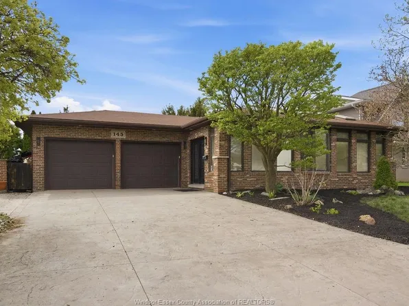 145 Centennial Dr, Tecumseh, ON N8N 2N7