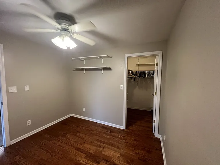 924 Franklin St — Photo 5