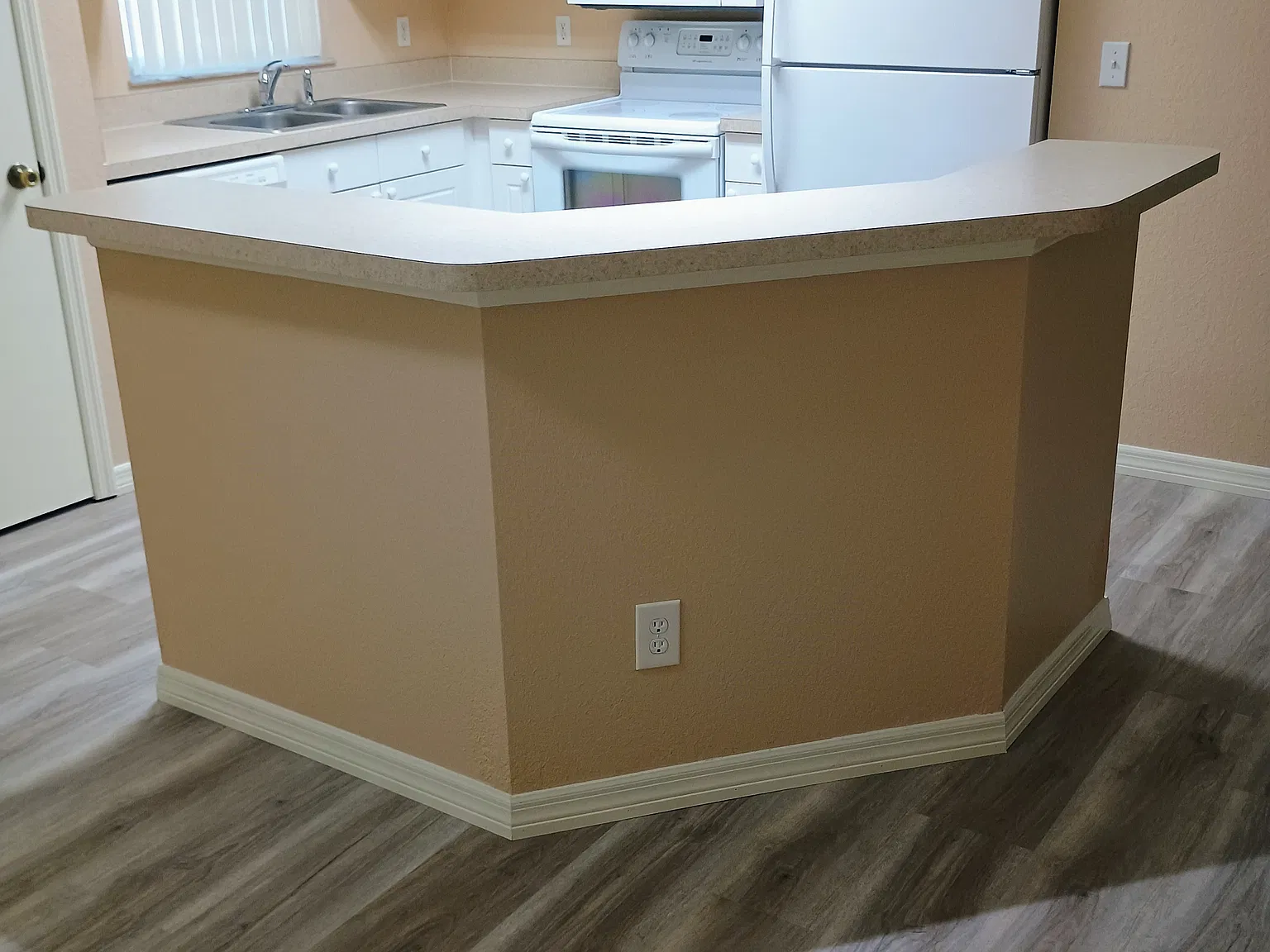 2 bed, 1160 sqft, $1,475 — Photo 3