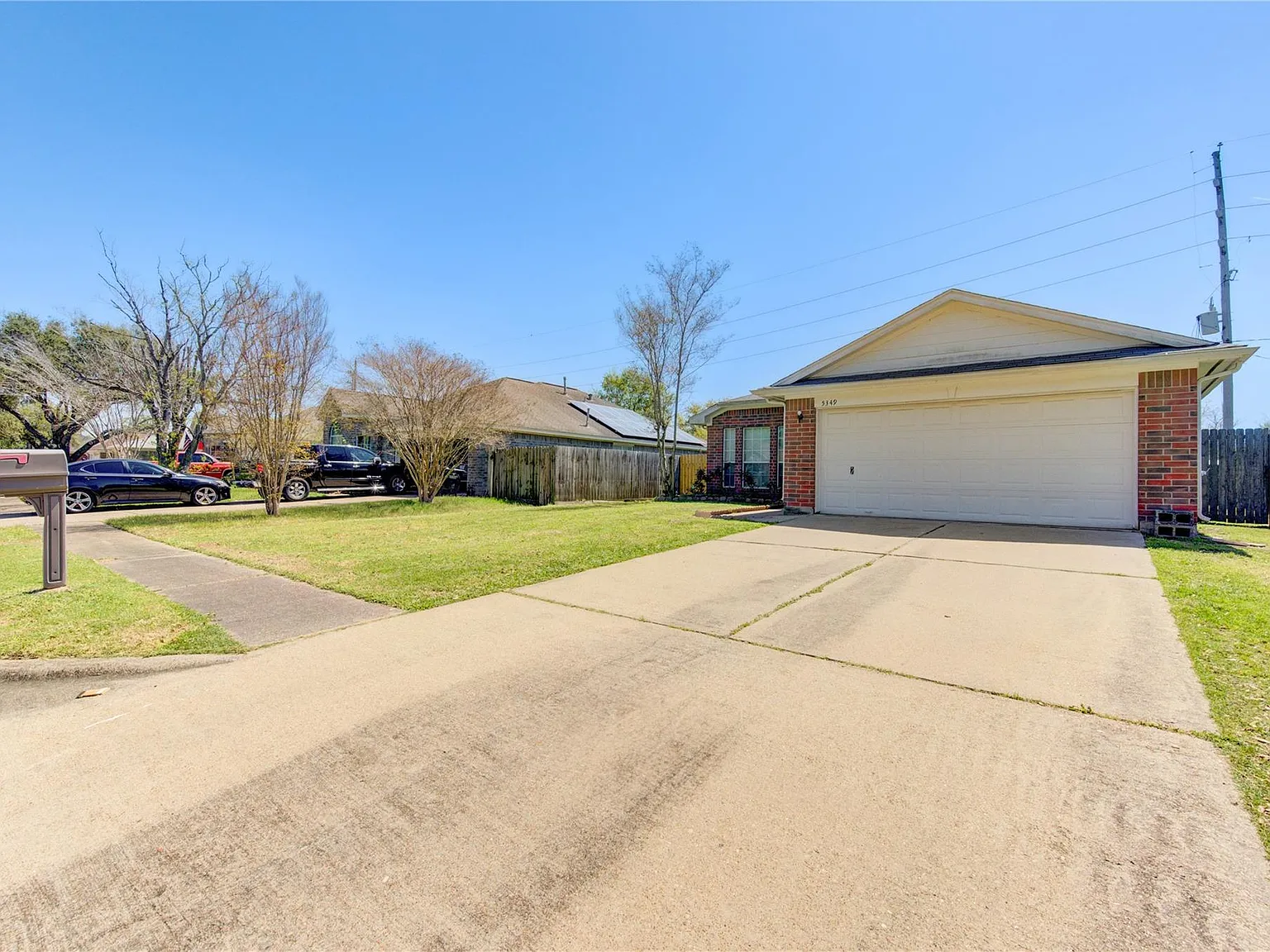 3 bed, 2.0 bath, 1513 sqft, $1,825 — Photo 3