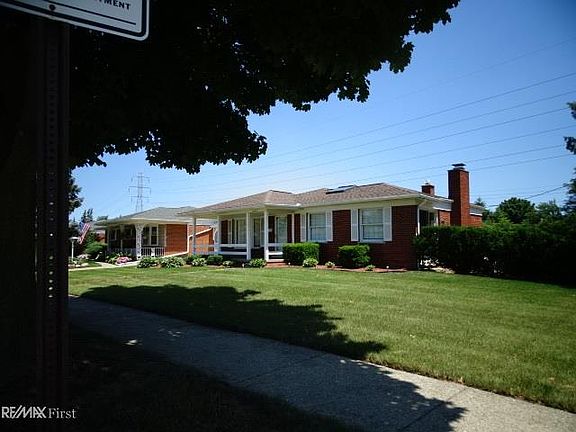 2nd image of 31904 Bradner Dr