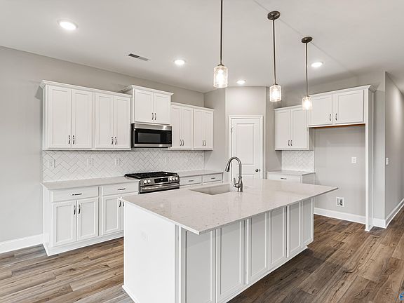 3rd image of 105 Lucy Lynn Blvd