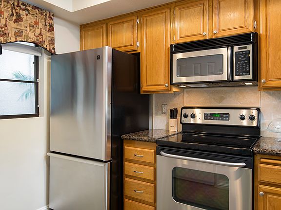 5th image of 3130 Avenida De Portugal APT 104