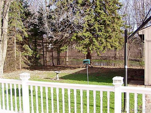 4th image of 792 Ohio Ave