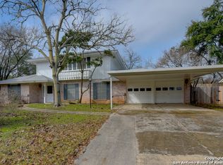 6005 Rue Liliane St, Leon Valley, TX 78238
