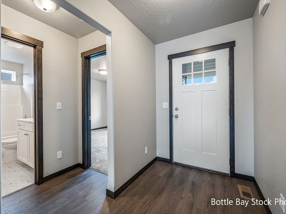 Bottle Bay Plan, Daum Construction at Brookshire, Rathdrum, ID 83858