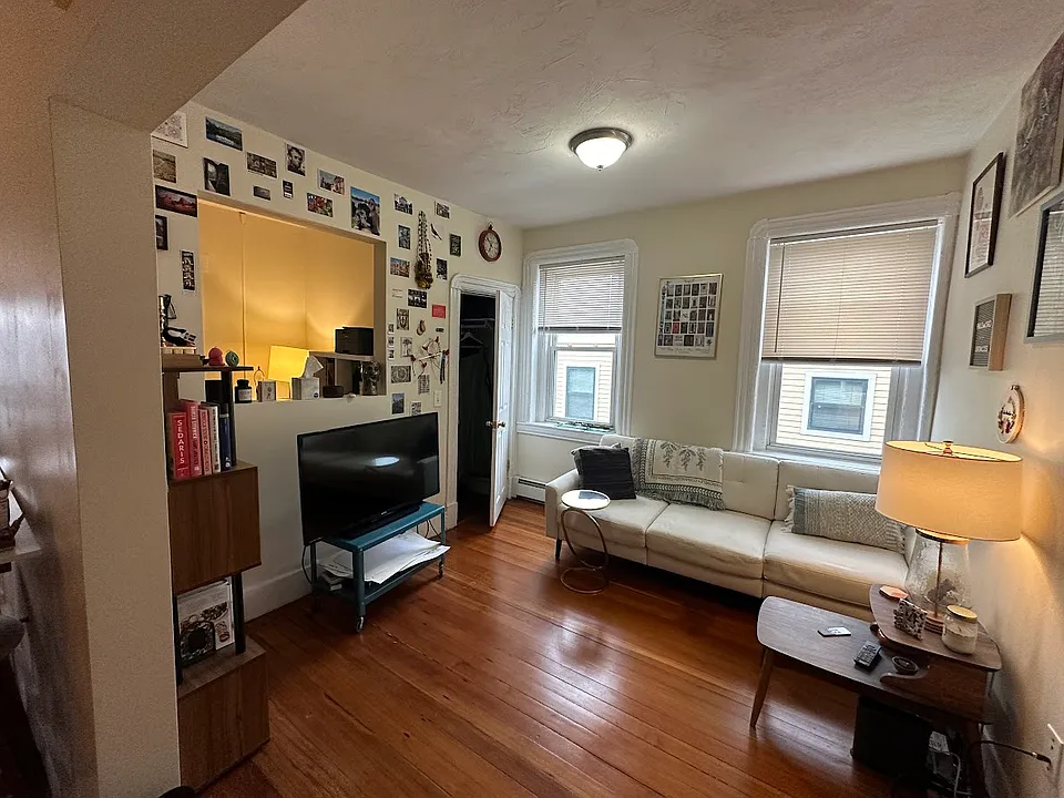 1057 Cambridge St #4R