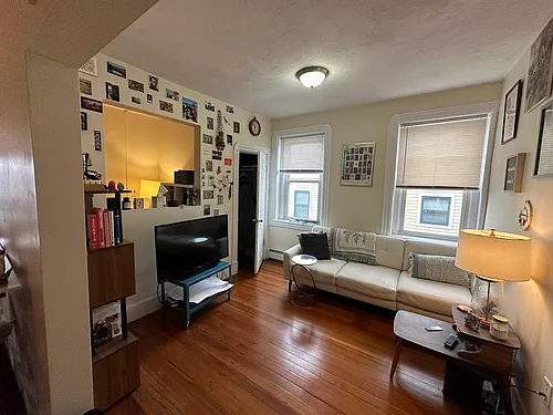 1056 Cambridge St #4 Photo 1