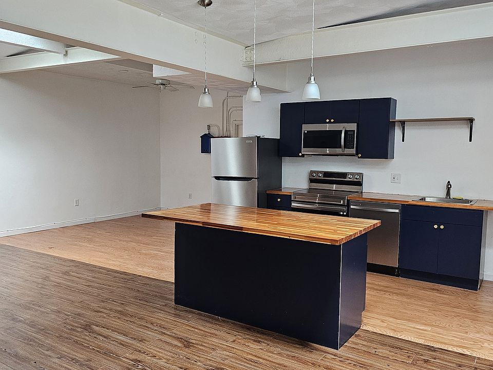 1st image of 12 Courtland St #3