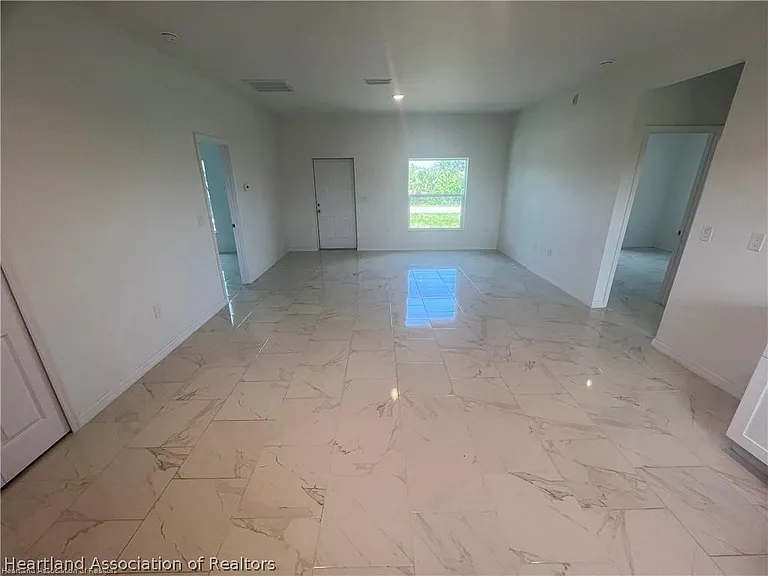 747 Pacific St — Photo 7