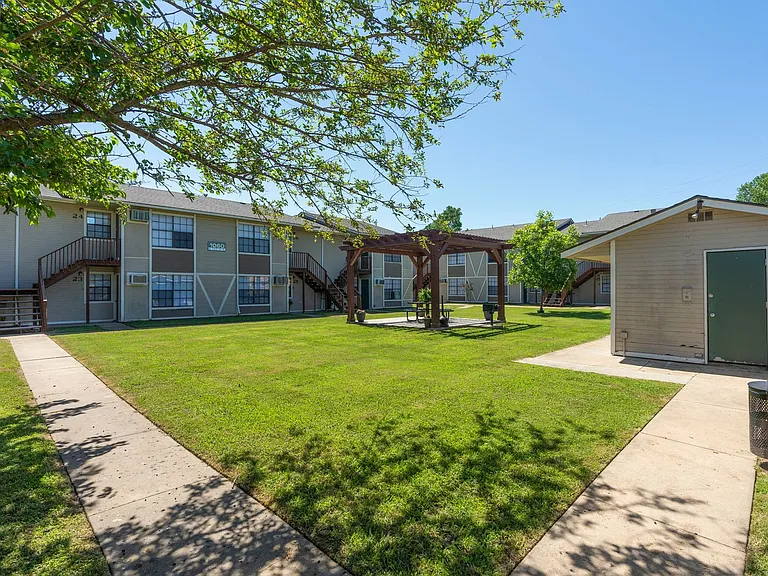 Alderview Apartments — Photo 24