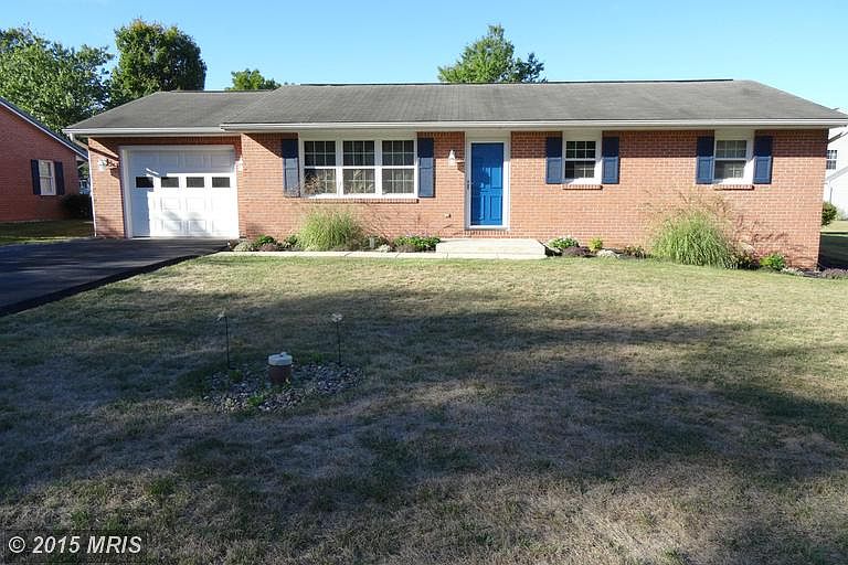 1st image of 750 Ryan Ln