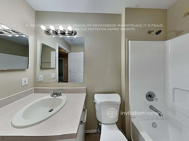 4029 Banbury Cir — Photo 14