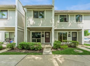 543 Pheasant Ct, Grayslake, IL 60030