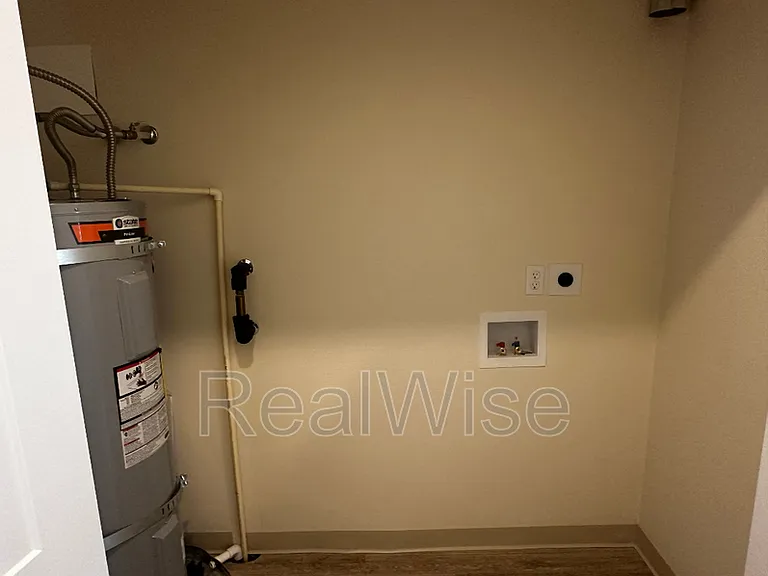1935 Table Rock Rd #8 — Photo 10