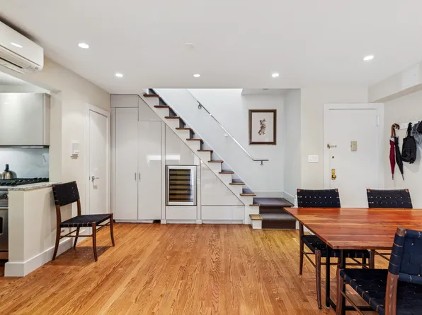 34 West 74th Street image 8 of 13