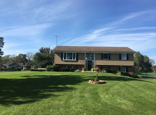 6986 Windsor Dr, Demotte, IN 46310