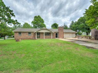 620 W 7th St, Depew, OK 74028