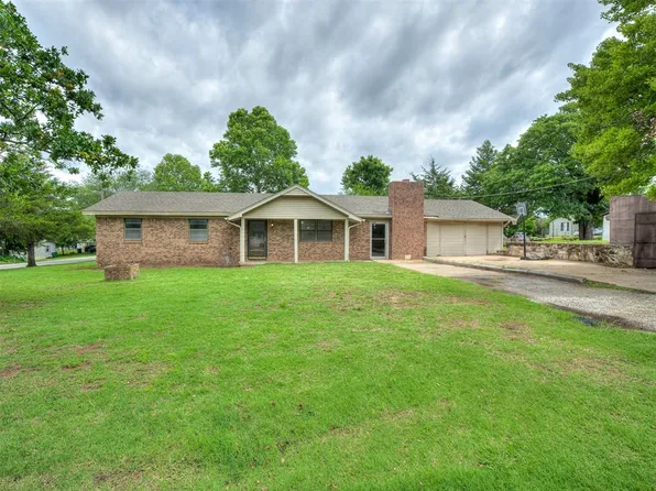 620 W 7th St, Depew, OK 74028