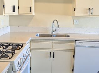 12613 Cranbrook Ave APT 2, Hawthorne, CA 90250