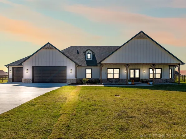 106 W 167th St S, Glenpool, OK 74033