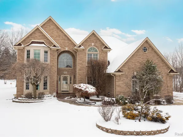 41643 Vancouver Dr, Sterling Heights, MI 48314