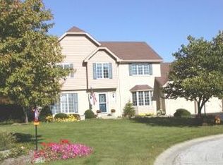 2354 White Water Ct, Valparaiso, IN 46385