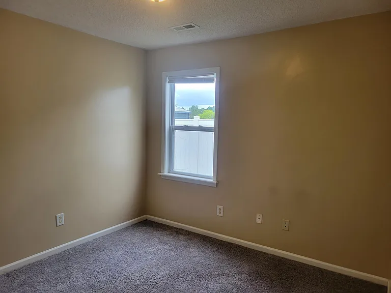 209 Meadowlark Ln — Photo 30