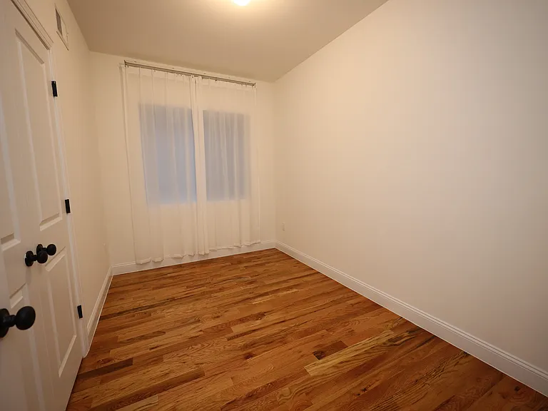 136 Beach St #2 — Photo 13