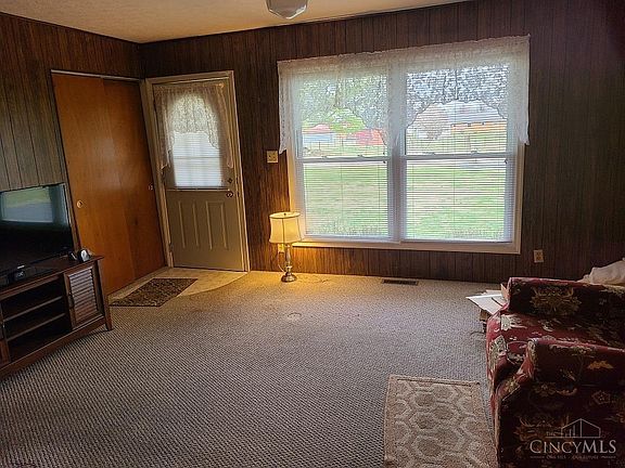2nd image of 31 Mockingbird Ave