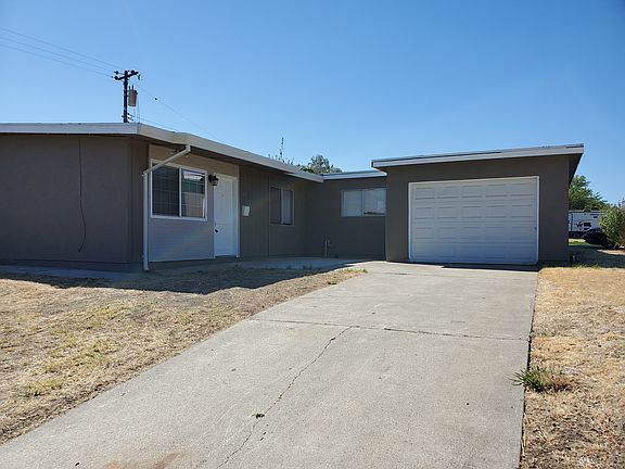 2nd image of 3835 Moonbeam Dr