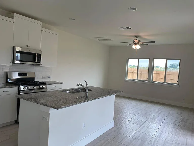 500 White Steppe Way #241 — Photo 2