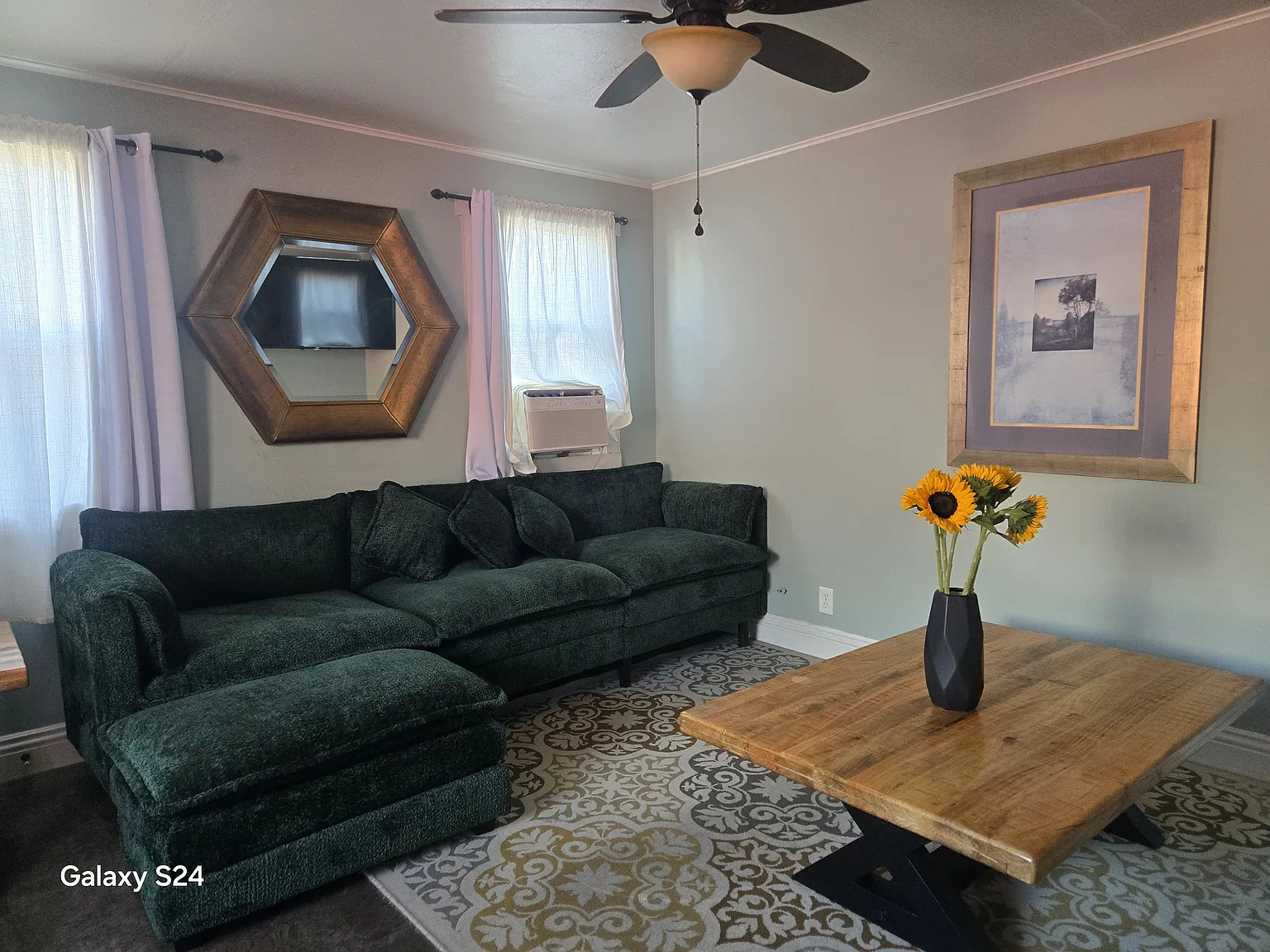 1 bed, $2,100 — Photo 3