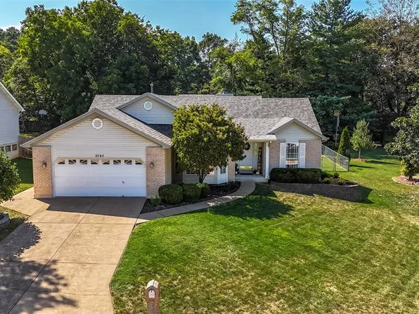 3797 Falcon View Dr, Arnold, MO 63010