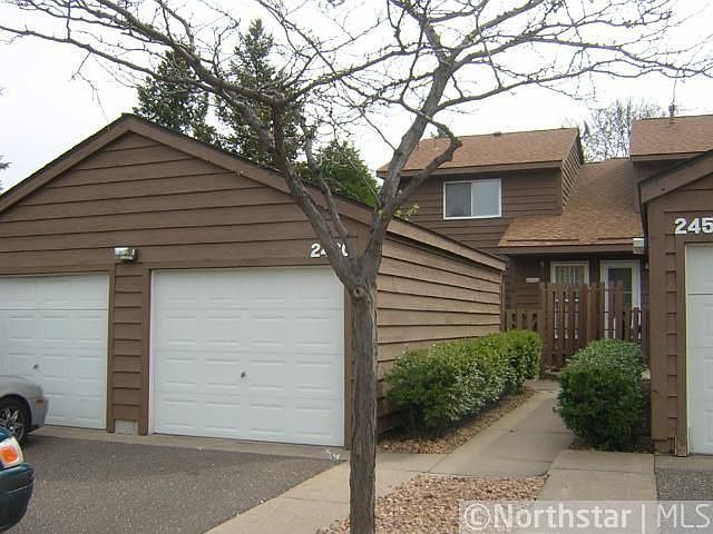 1st image of 2460 Crestwood Dr