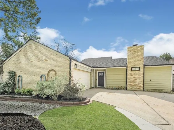 15819 Seven Springs Dr, Houston, TX 77084