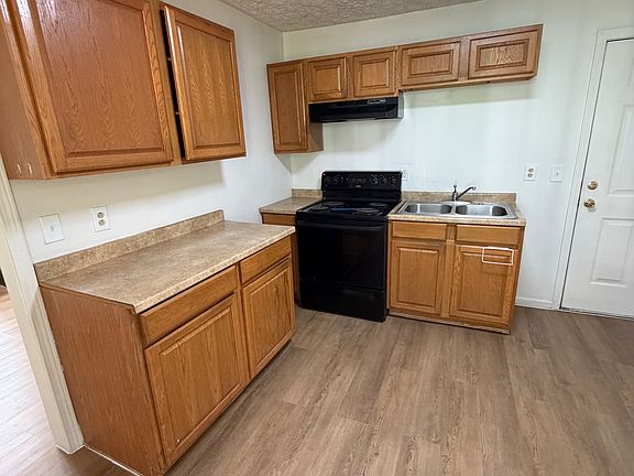 3rd image of 110 Mitchell Ave