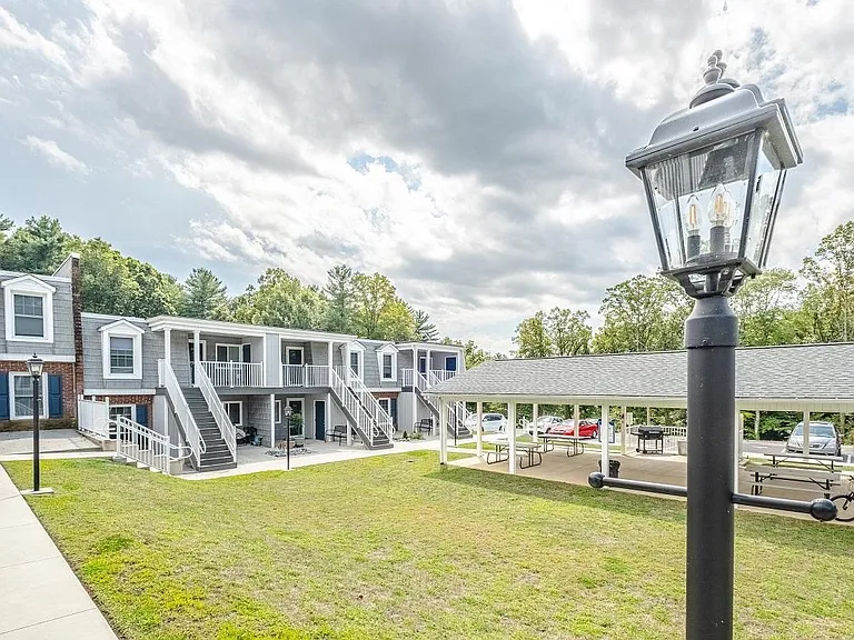Forest View Apartments — Photo 12