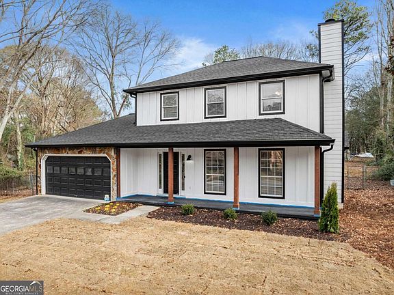 4th image of 604 Fox Run