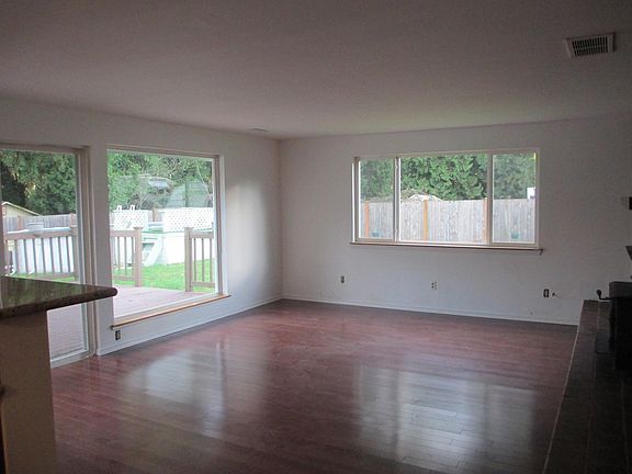 4th image of 13231 NE 100th St