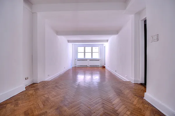 Rented by Urbane Brokerage | media 9