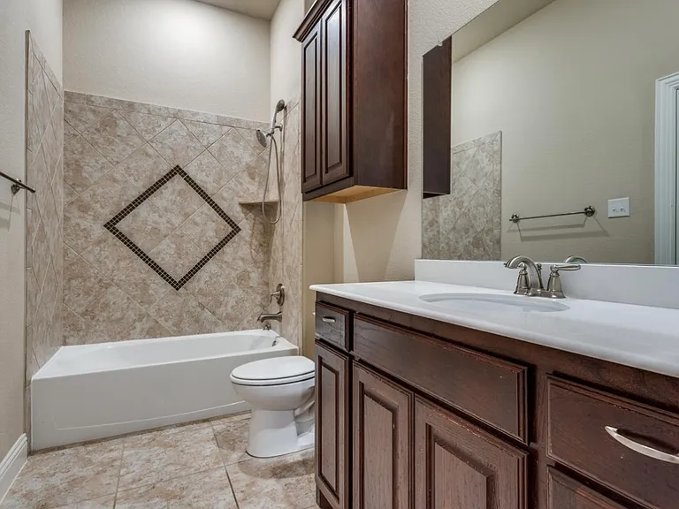 909 Sunnyvale Dr — Photo 21