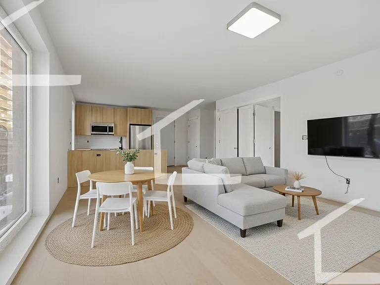 1035 Commonwealth Ave — Photo 5