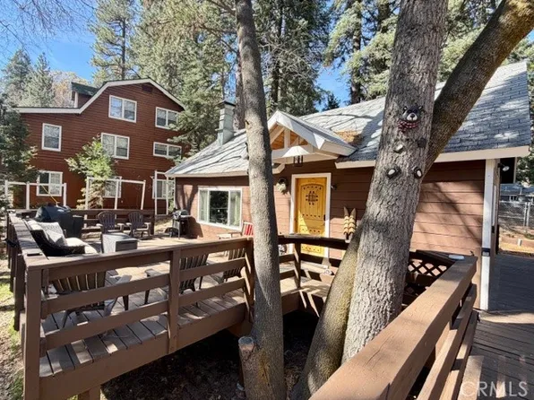 32135 West Dr, Running Springs, CA 92382