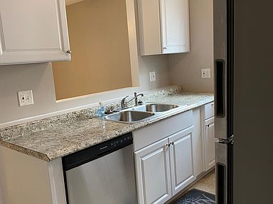 22523 Gordon Rd, Saint Clair Shores, MI 48081 | Zillow