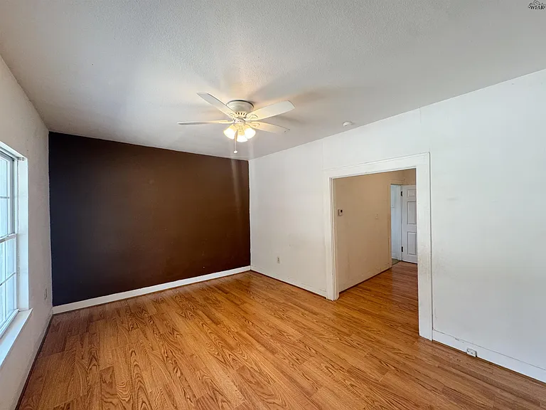 2412 Buchanan St — Photo 15