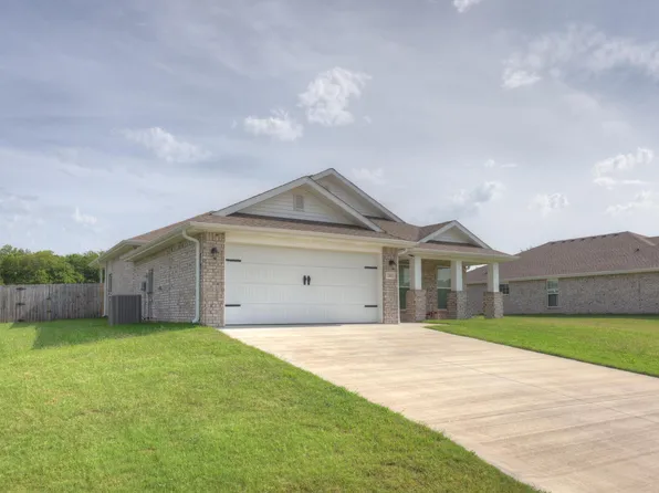 703 Nicholas Lane, Carl Junction, MO 64834
