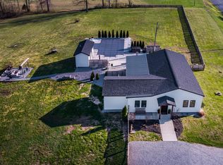 1210 Dutchman Lake Rd, Vienna, IL 62995